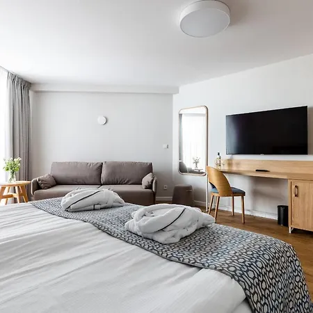 Maloves & Spa, W Bocznych Budynkach Apartahotel 4*