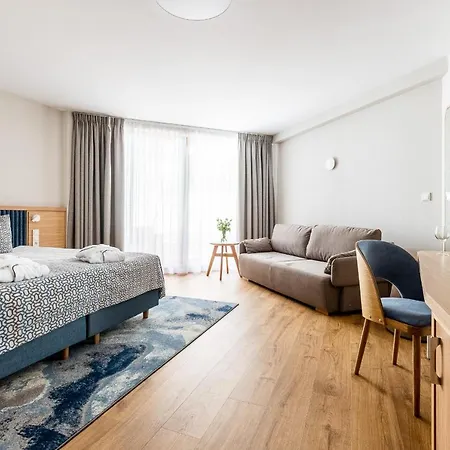 Apartahotel Maloves & Spa, W Bocznych Budynkach 4*