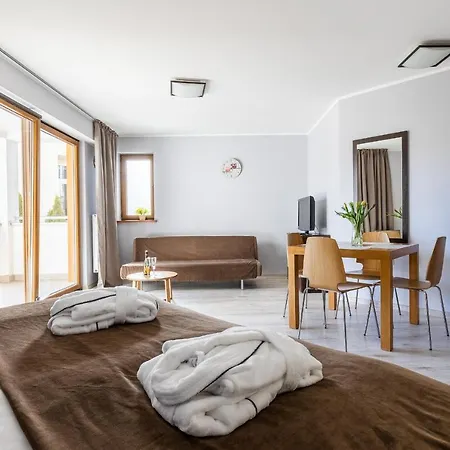 Maloves & Spa, W Bocznych Budynkach Władysławowo