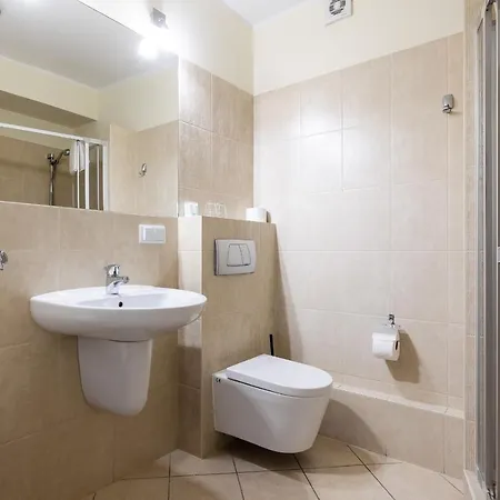 Apartahotel Maloves & Spa, W Bocznych Budynkach