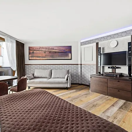 アパートホテル Maloves & Spa, W Bocznych Budynkach