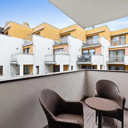 Maloves & Spa, W Bocznych Budynkach Apartahotel 4*