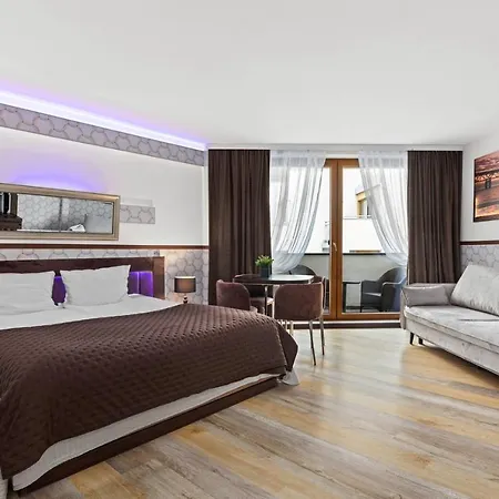 Maloves & Spa, W Bocznych Budynkach Apart-hotel 4*