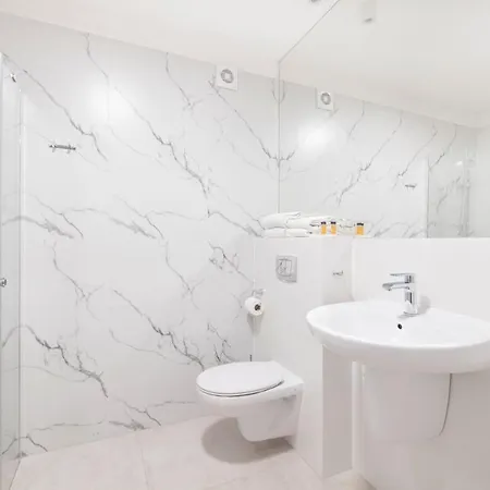 Maloves & Spa, W Bocznych Budynkach 4* Władysławowo