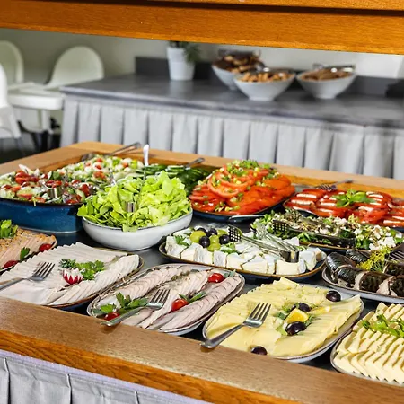 Maloves & Spa, W Bocznych Budynkach 4* Władysławowo