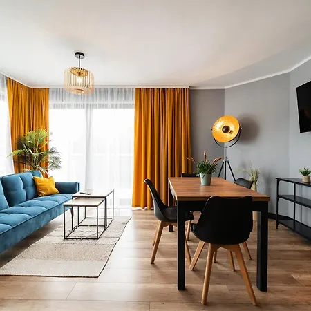 Apartahotel Maloves & Spa, W Bocznych Budynkach Władysławowo