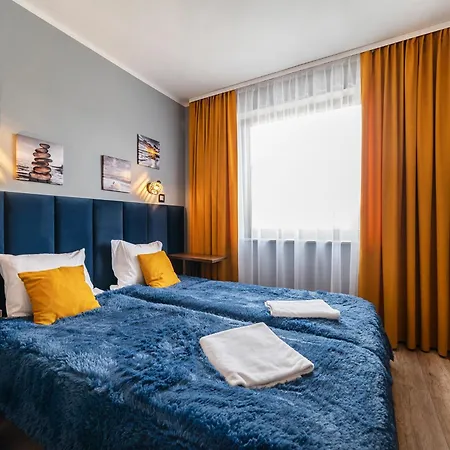 Maloves & Spa, W Bocznych Budynkach