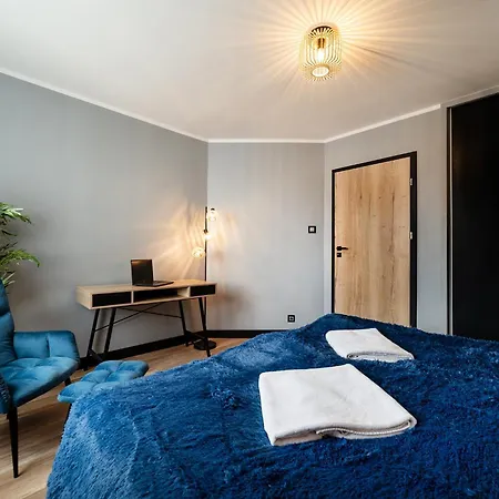 Maloves & Spa, W Bocznych Budynkach Lägenhetshotell