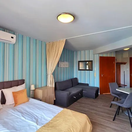 Apartahotel Maloves & Spa, W Bocznych Budynkach