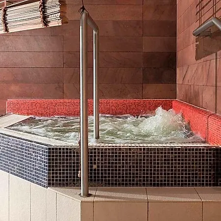 公寓式酒店 Maloves & Spa, W Bocznych Budynkach 4*