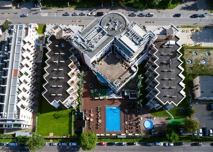 Maloves & Spa, W Bocznych Budynkach Władysławowo