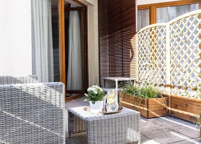 Maloves & Spa, W Bocznych Budynkach Владыславово