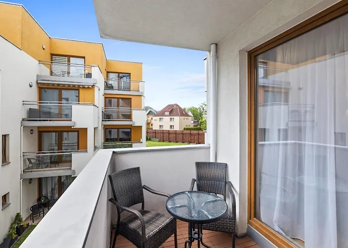 Maloves & Spa, W Bocznych Budynkach Владыславово