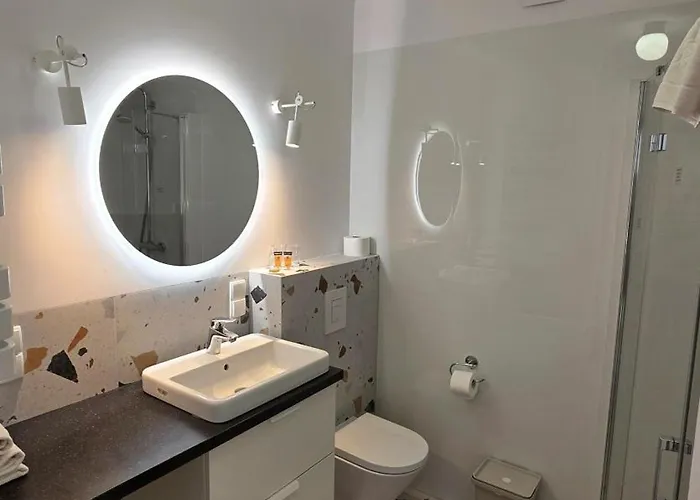 Maloves & Spa, W Bocznych Budynkach Władysławowo