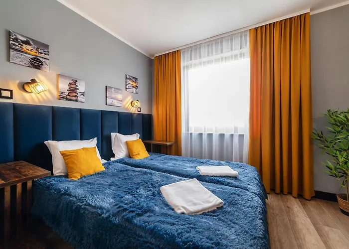 Maloves & Spa, W Bocznych Budynkach