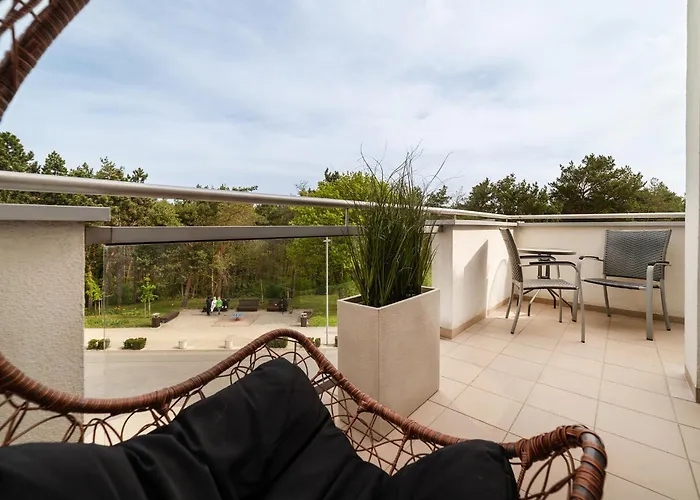 Maloves & Spa, W Bocznych Budynkach Апарт-отель